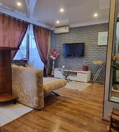 Apartment Voznesenska 25 Dnipro Exterior photo